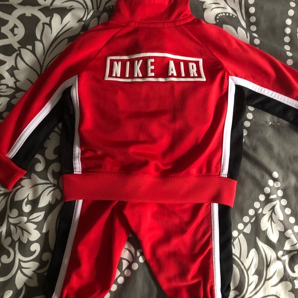 Nike tracksuit brand new - Picture 3 of 3